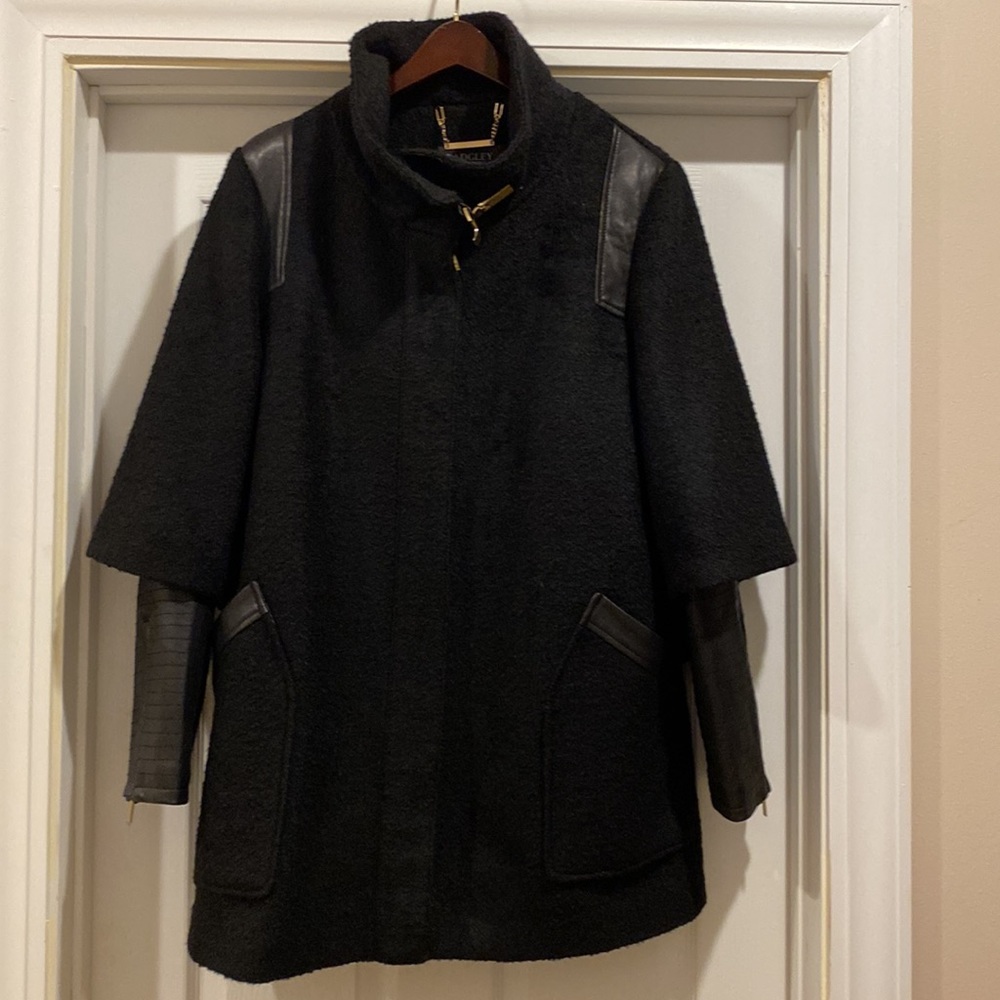 Badgley Mischka woman’s coat size XL - wool blend with leather trim - black